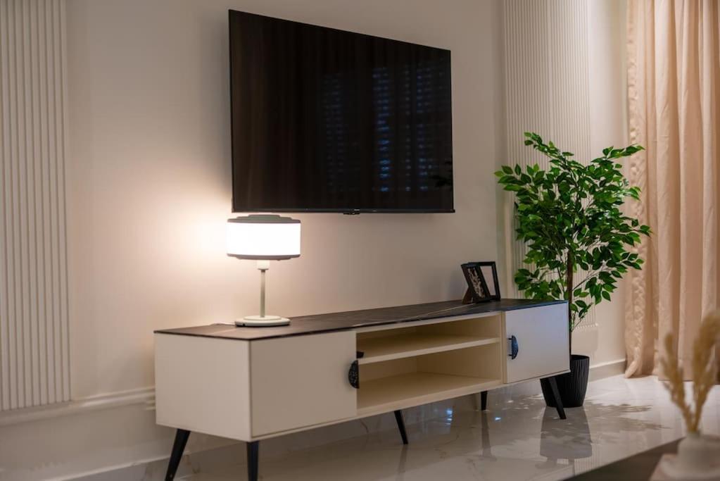 Cozy 2Br Getaway In Rabat Center Appartement Buitenkant foto